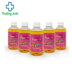 Nước bù điện giải BioTê Hương dâu - Giúp giải khát và giúp bổ sung nước